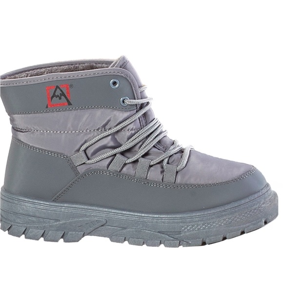 Avalanche Shoes - NWT Women’s Avalanche Gray Lace Up Boots Size 8 1/2
